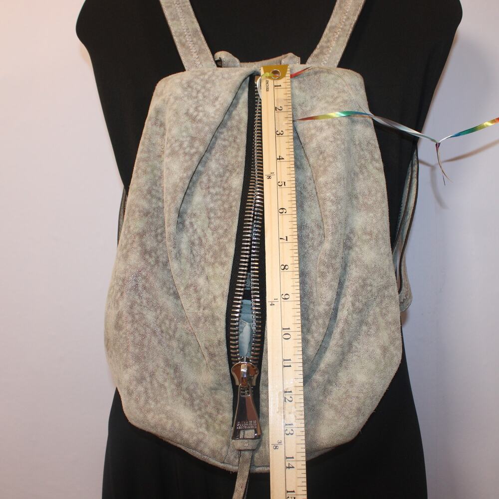 Aimee Kestenberg Gray Convertible Backpack Purse Travel Bag Women’s‎ - Picture 3 of 12